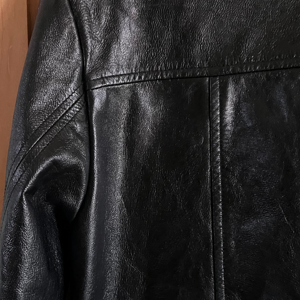 Black Leather Jacket   Satin Lined   Like New   Women's Small - Picture 3 of 15